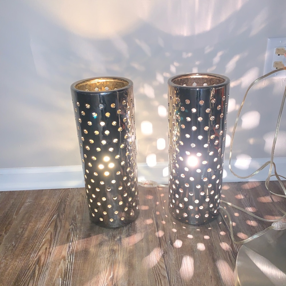 Two night stand lamps